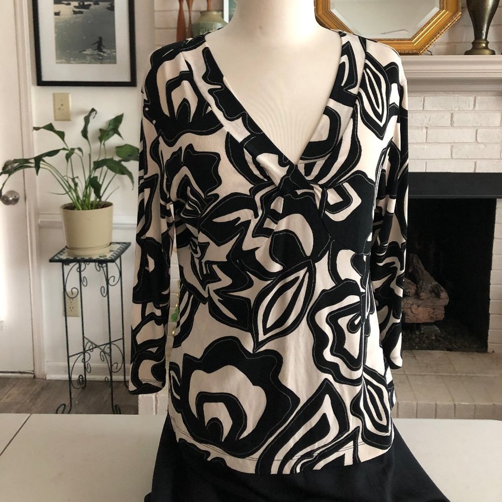 Chico's Travelers Top Size 1 (S/8)